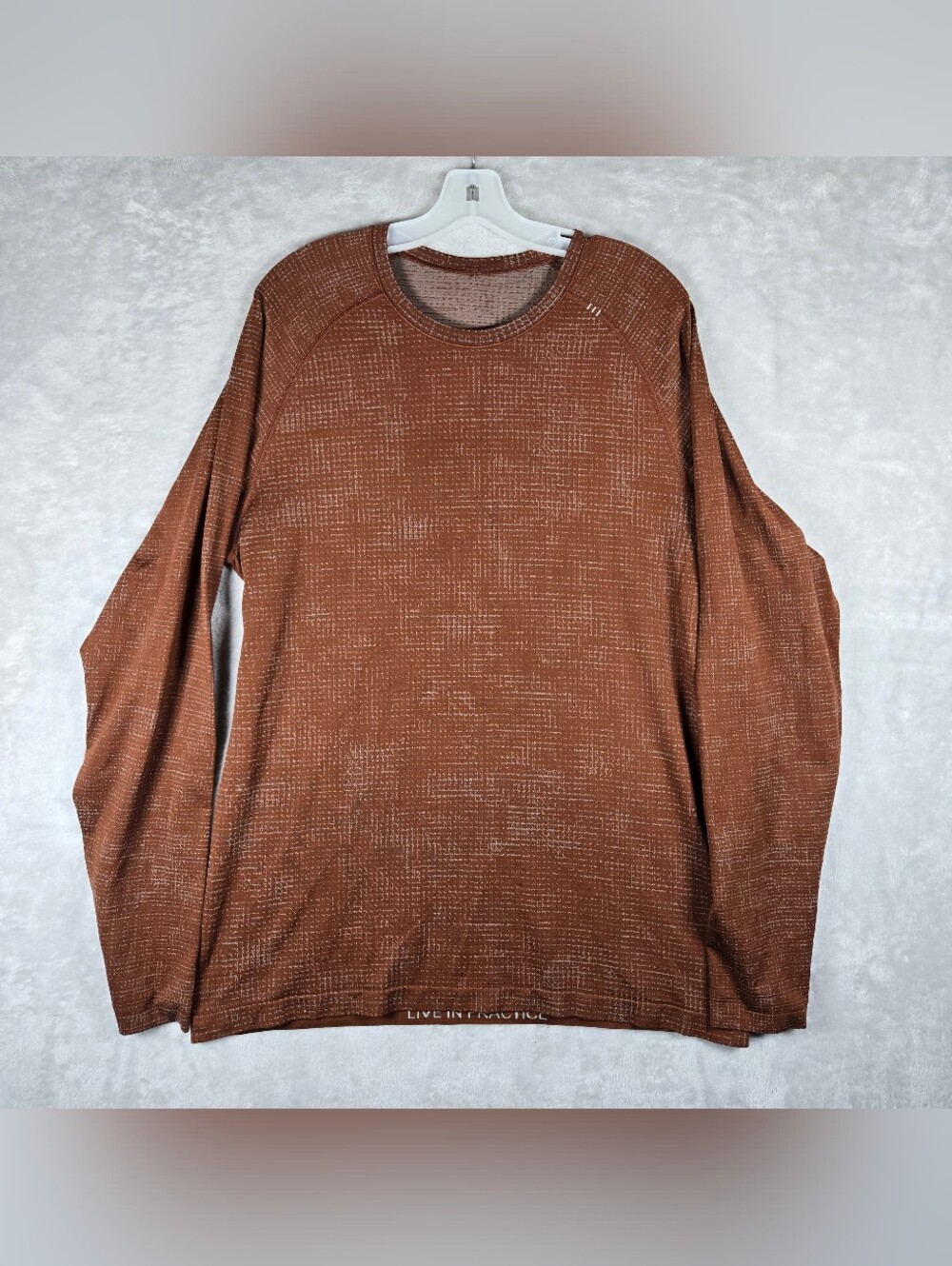 Lululemon Metal Vent Tech Long Sleeve Shirt Mens XL Extra Large Burnt Red Grid